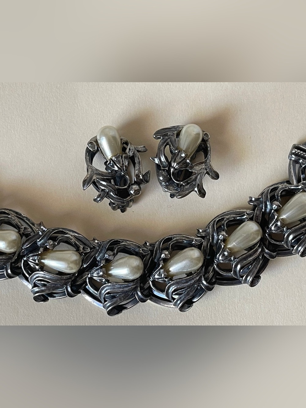 VINTAGE Botticelli Silver-Tone Bracelet, Brooch & Earring Set
